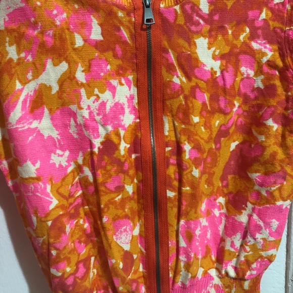 Top - Picture 3 of 3